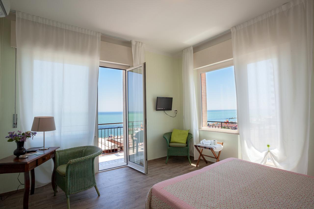Hotel Bianchi Nicola Porto Recanati Buitenkant foto